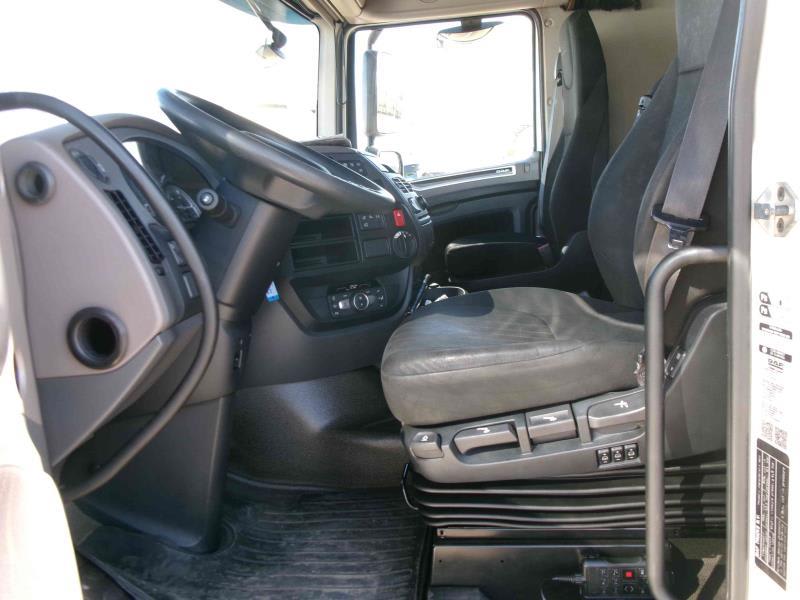 DAF XF 480 FT 4X2 LOW DECK null