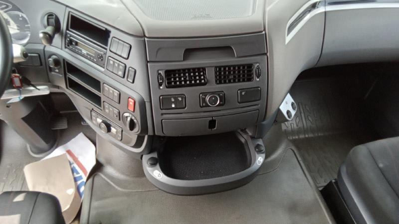 DAF XF 480 FT 4X2 LOW DECK null