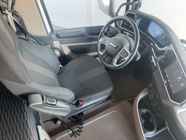 DAF XG 480 FT 4X2 LOW DECK null