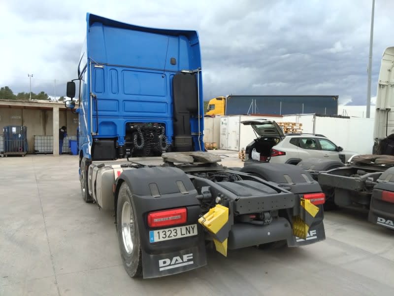 DAF XF 480 FTP 6X2 P null