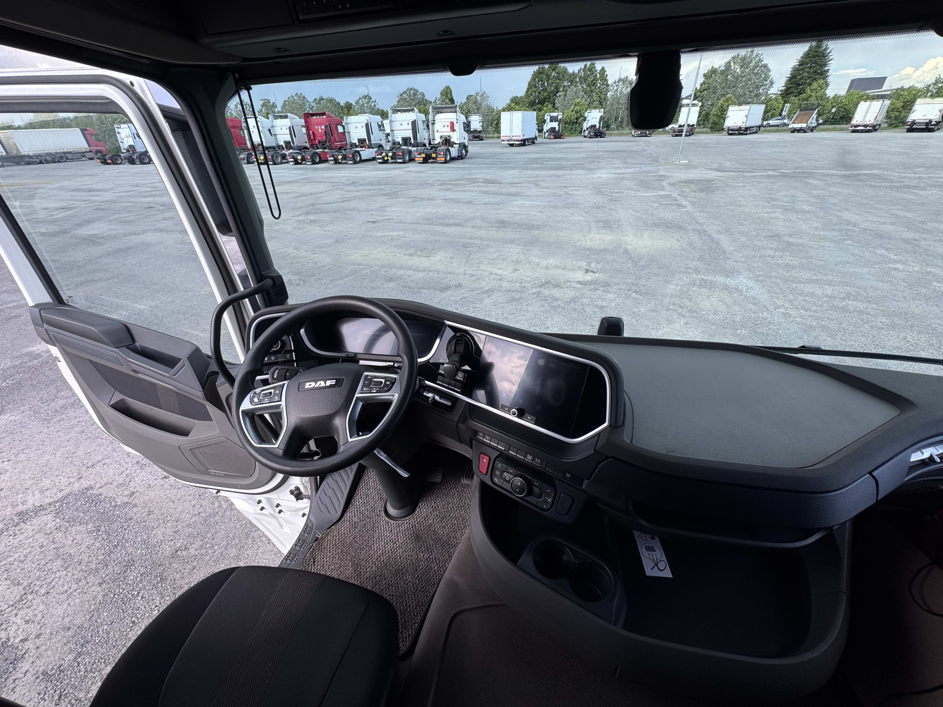 DAF XFn 530 FT 4X2 null