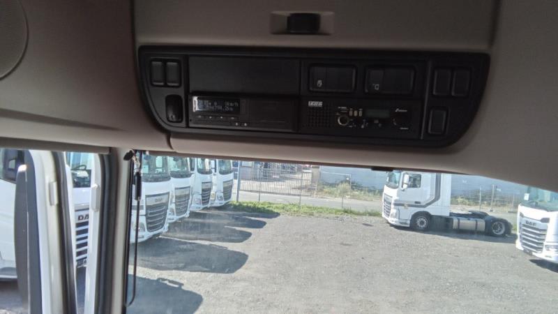 DAF XF 480 FT 4X2 LOW DECK null