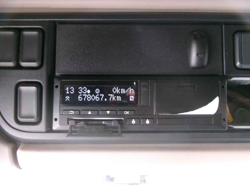 DAF XF 480 FT 4X2 LOW DECK null