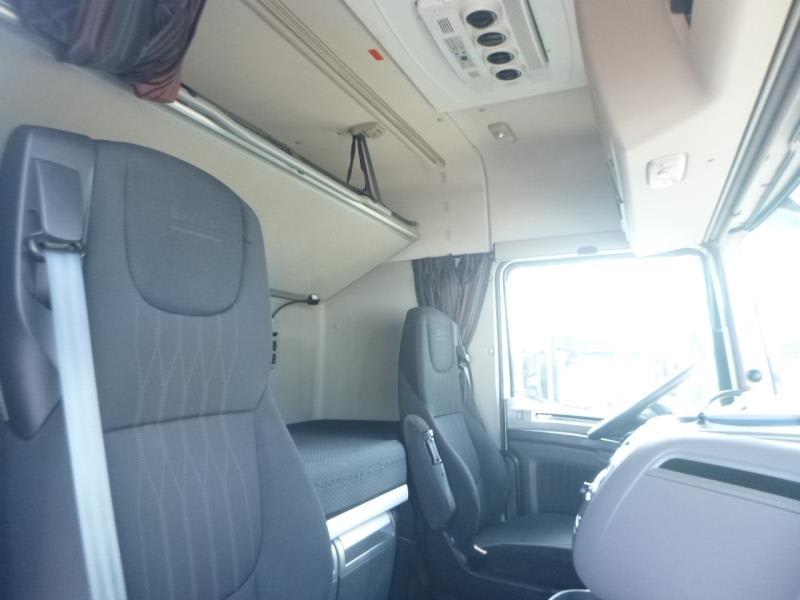 DAF XF 480 FTP 6X2 P null