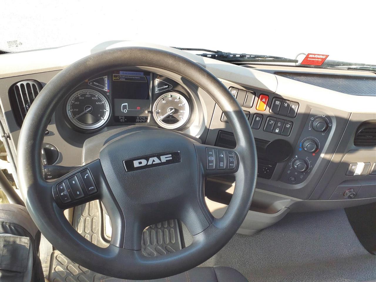 DAF LF 230 FA 4X2 null