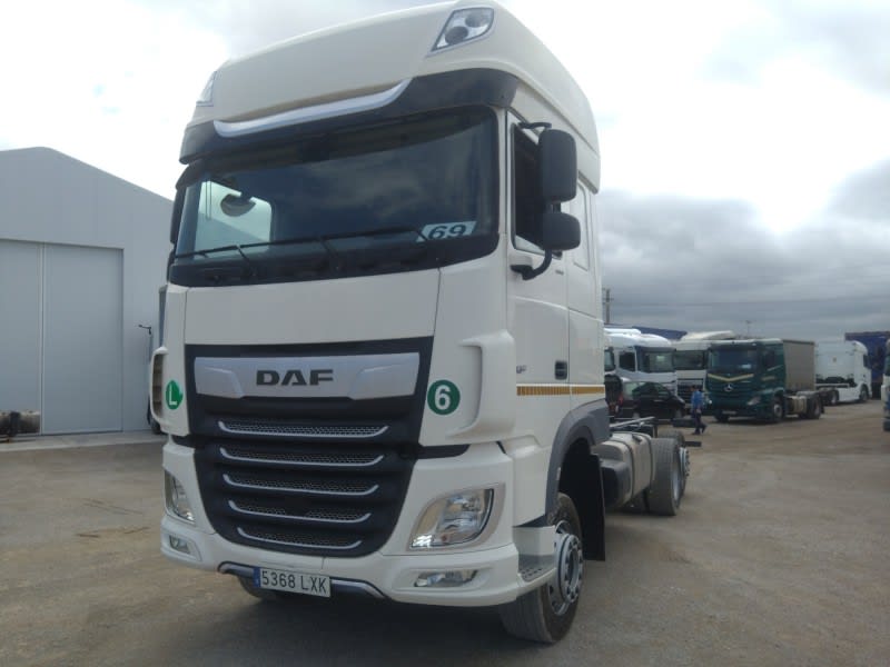 DAF XF 480 FAR 6X2 R null