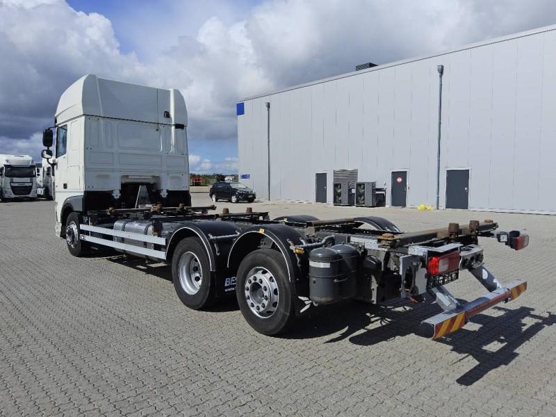 DAF XF 480 FAR 6X2 R null