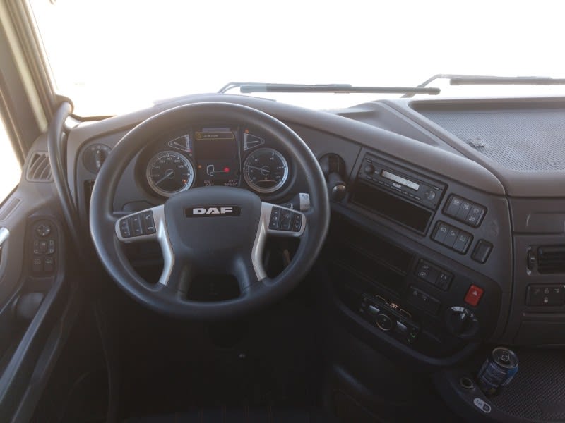 DAF XF 480 FAR 6X2 R null