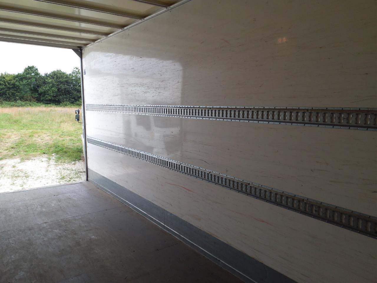 DAF LF 260 FA 4X2 null