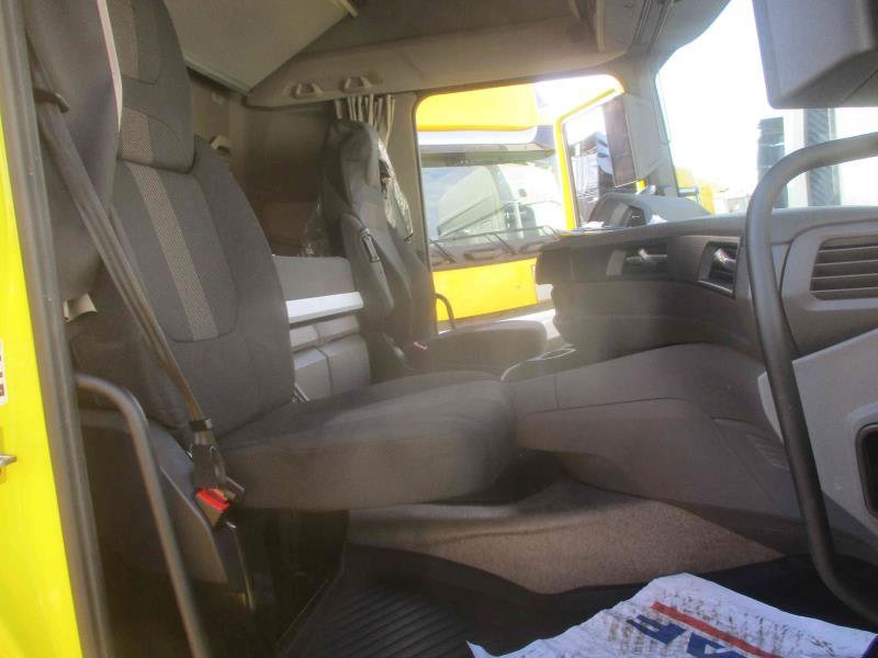DAF XFn 480 FT 4X2 LOW DECK null