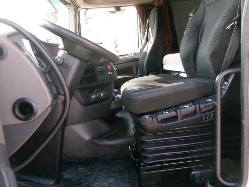 DAF XF 480 FT 4X2 LOW DECK null