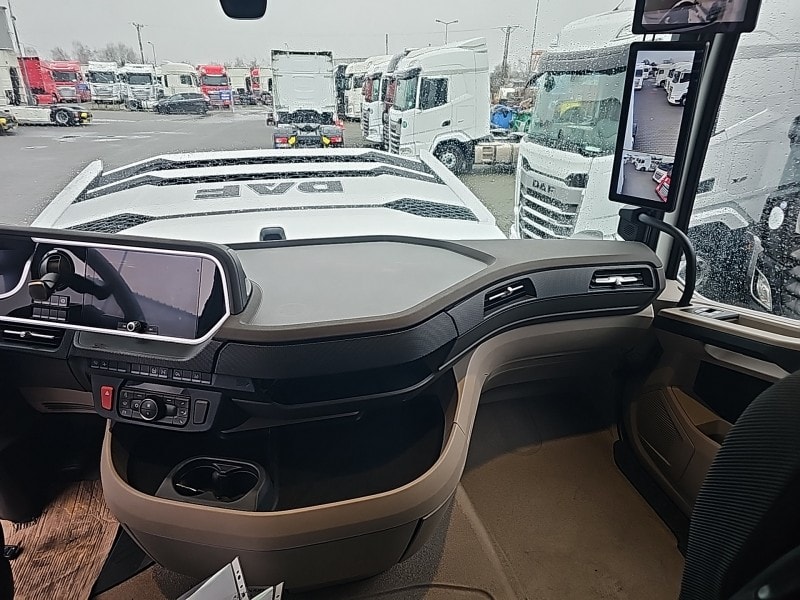 DAF XG 480 FT 4X2 LOW DECK null