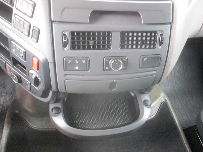 DAF XF 480 FT 4X2 LOW DECK null