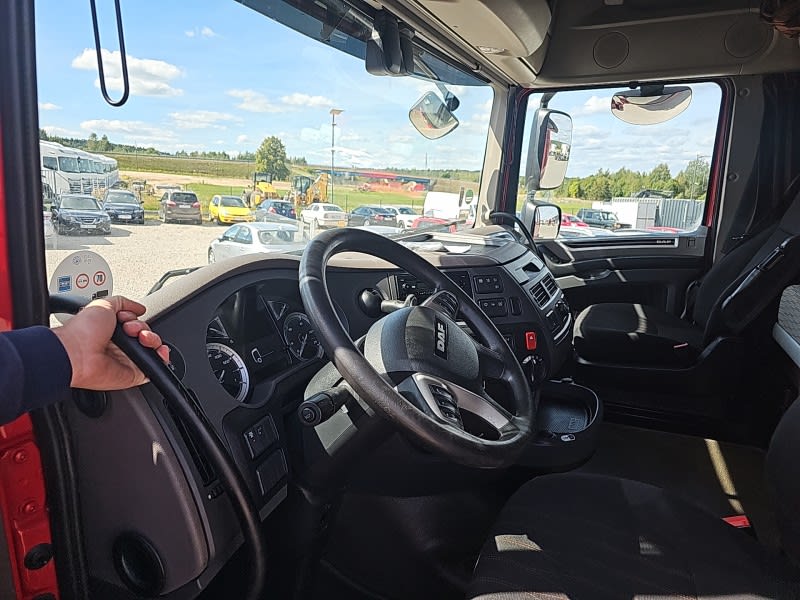 DAF XF 480 FT 4X2 LOW DECK null