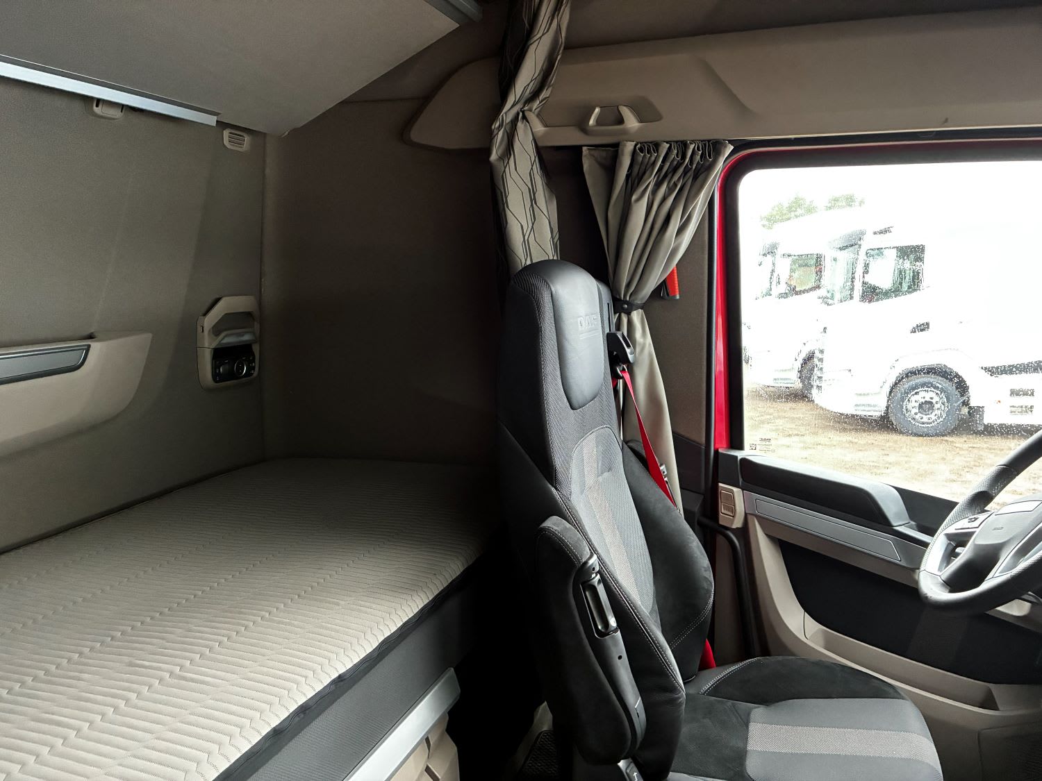 DAF XG 480 FT 4X2 Photo 13 of 14