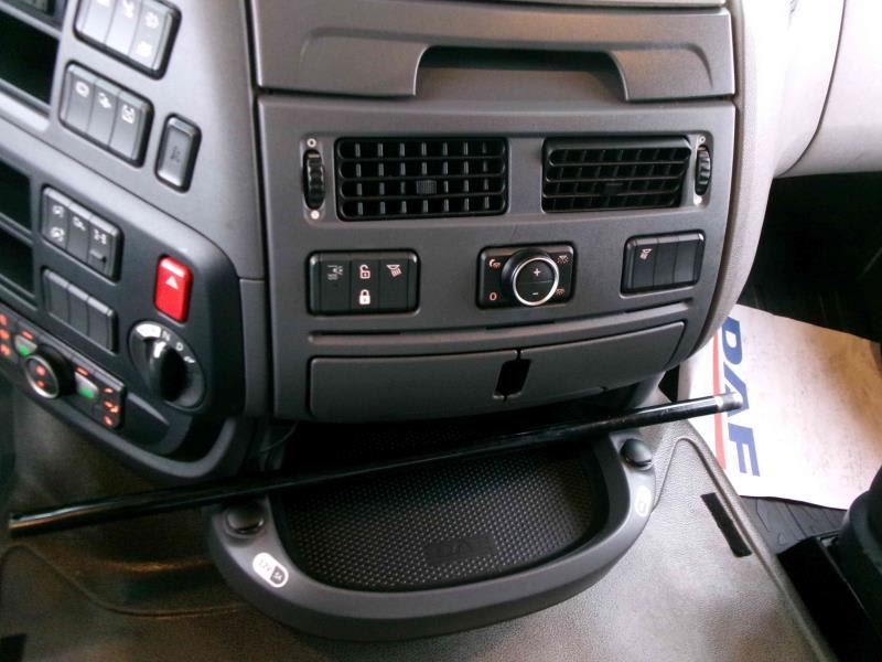 DAF XF 480 FT 4X2 LOW DECK null