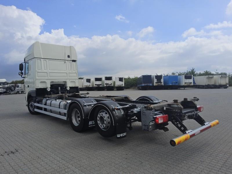 DAF XF 480 FAR 6X2 R null