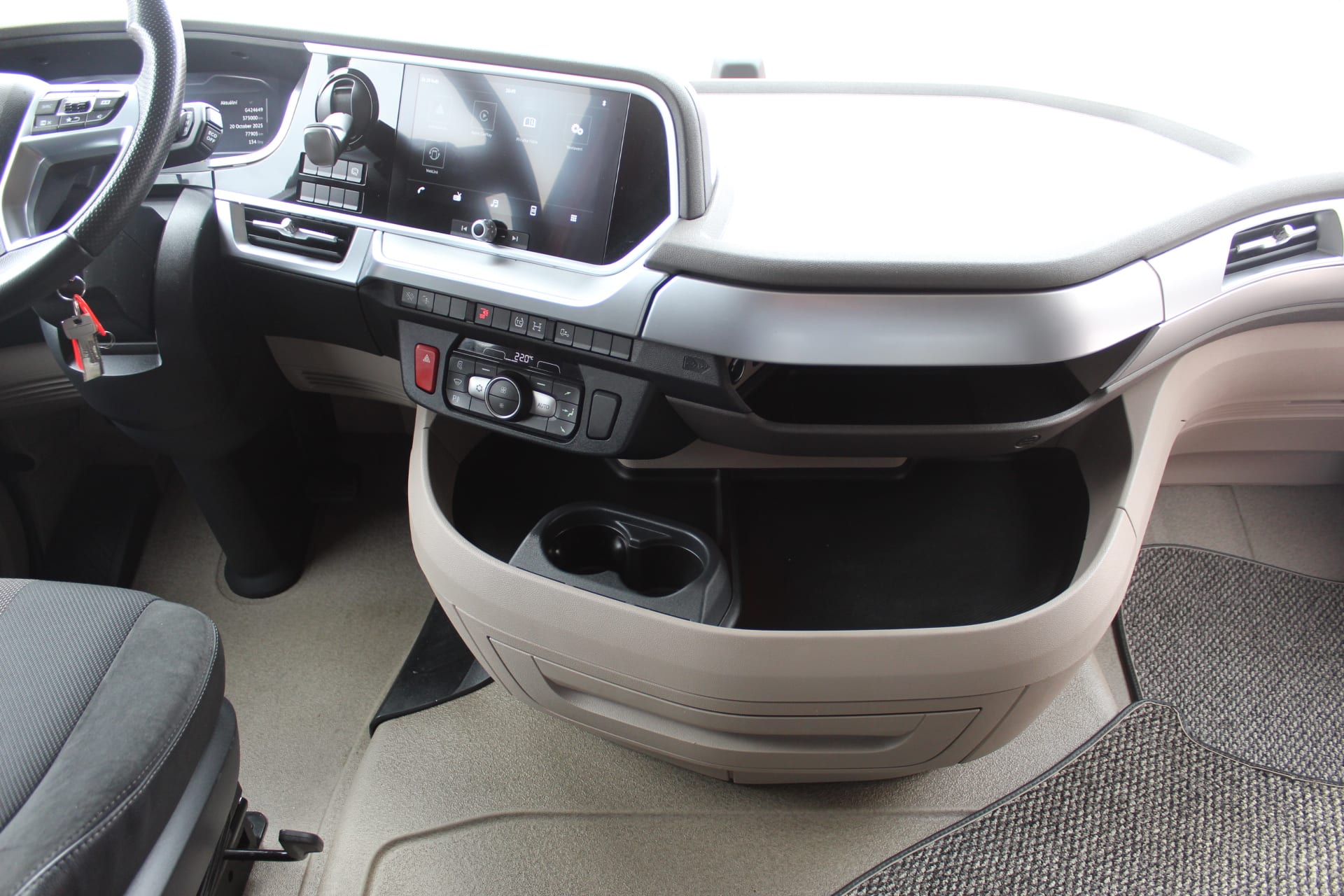 DAF XG 480 FT 4X2 LOW DECK null