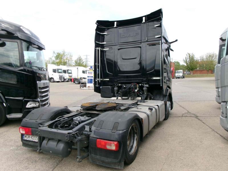 DAF XFn 480 FT 4X2 LOW DECK null