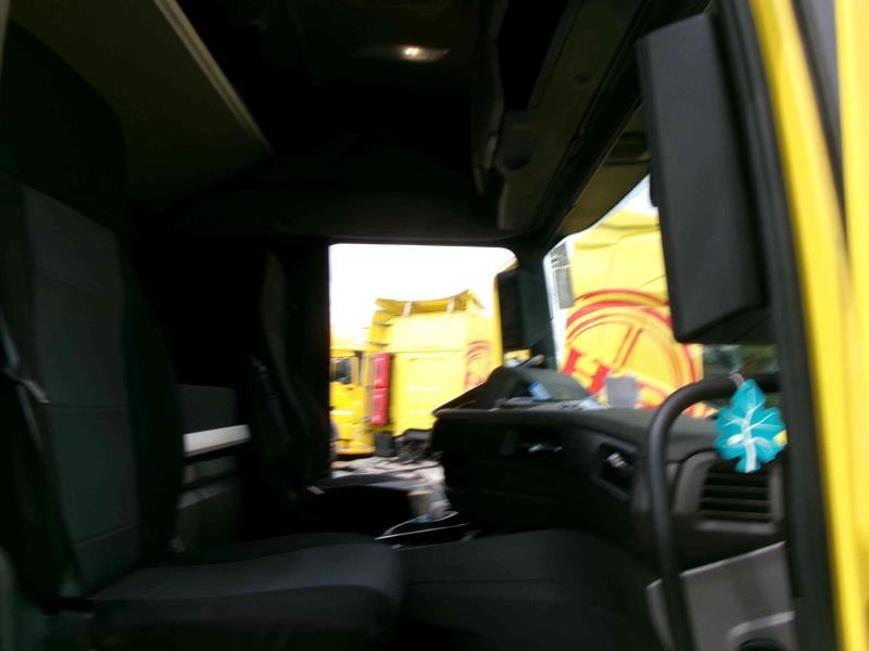 DAF XFn 480 FT 4X2 LOW DECK null