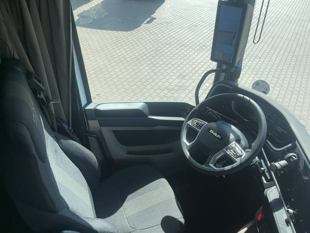 DAF XG 480 FT 4X2 LOW DECK null