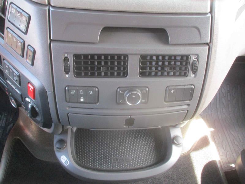 DAF XF 480 FT 4X2 LOW DECK null