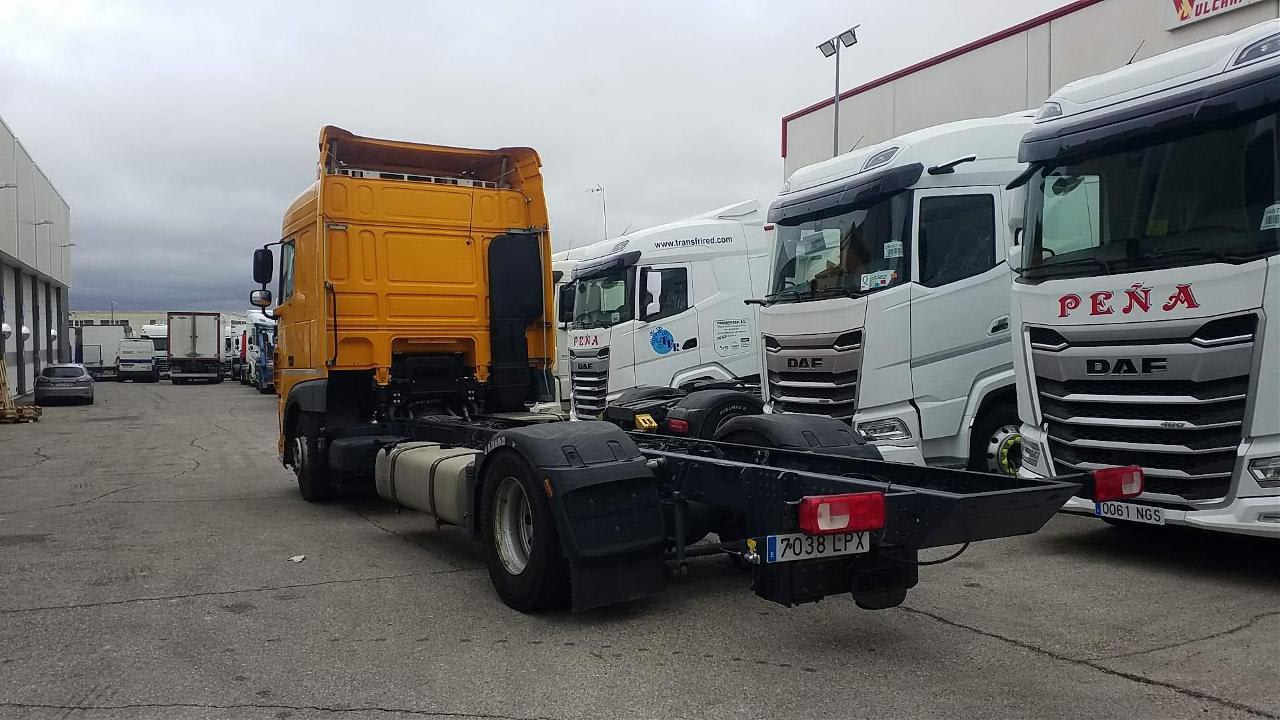 DAF XF 480 FA 4X2 LOW DECK null