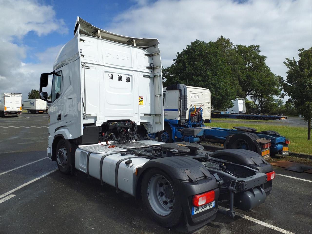 DAF XFn 480 FT 4X2 LOW DECK null