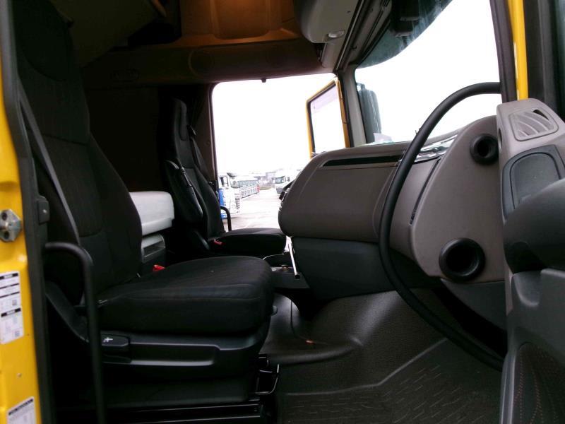 DAF XF 480 FT 4X2 LOW DECK null