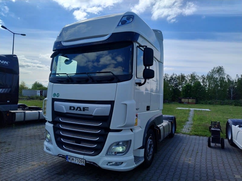 DAF XF 480 FT 4X2 LOW DECK null