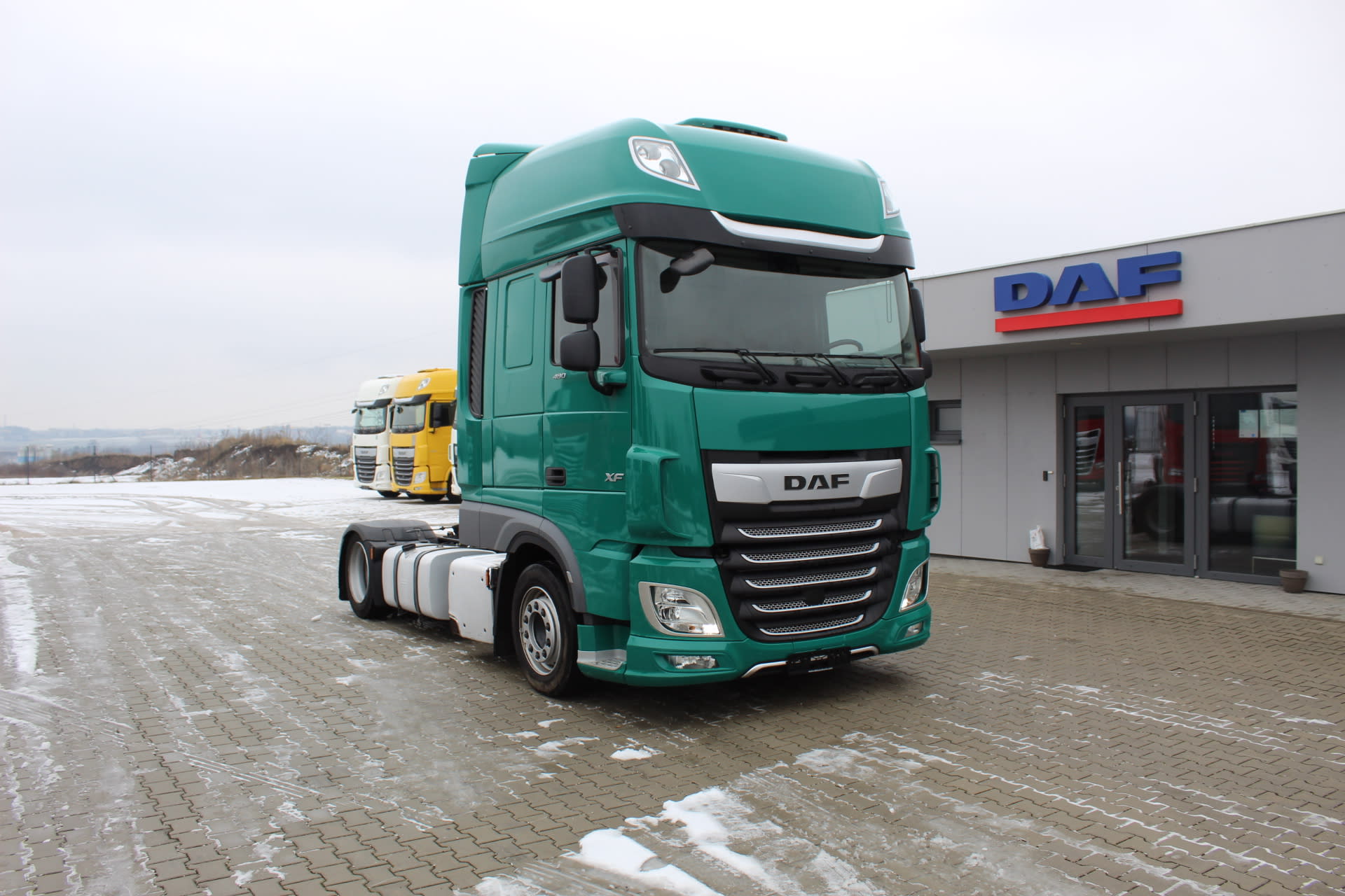DAF XF 480 FT 4X2 LOW DECK null