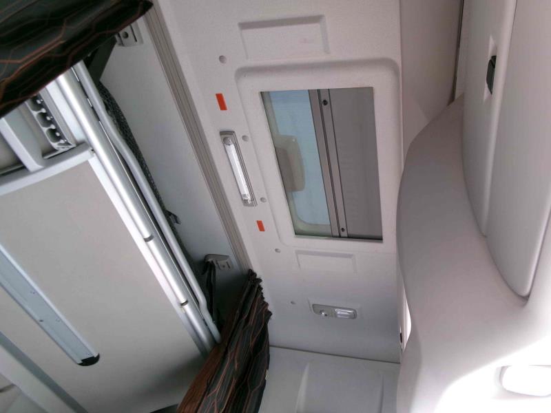 DAF XF 480 FT 4X2 LOW DECK null