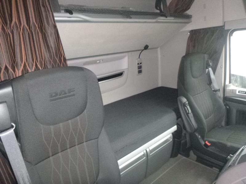 DAF XF 480 FTP 6X2 P null