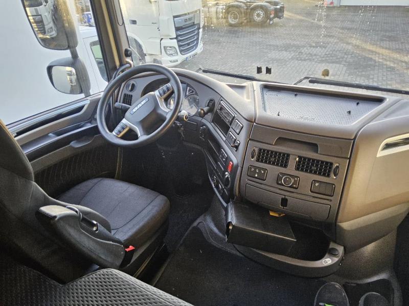DAF XF 480 FT 4X2 LOW DECK null