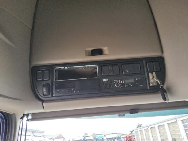 DAF XF 480 FAN 6X2 N LOW DECK null