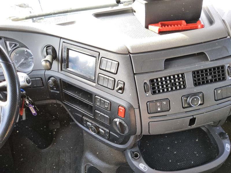 DAF XF 480 FT 4X2 LOW DECK null