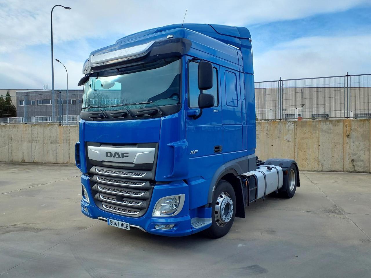 DAF XF 450 FT 4X2 Fotos próximamente