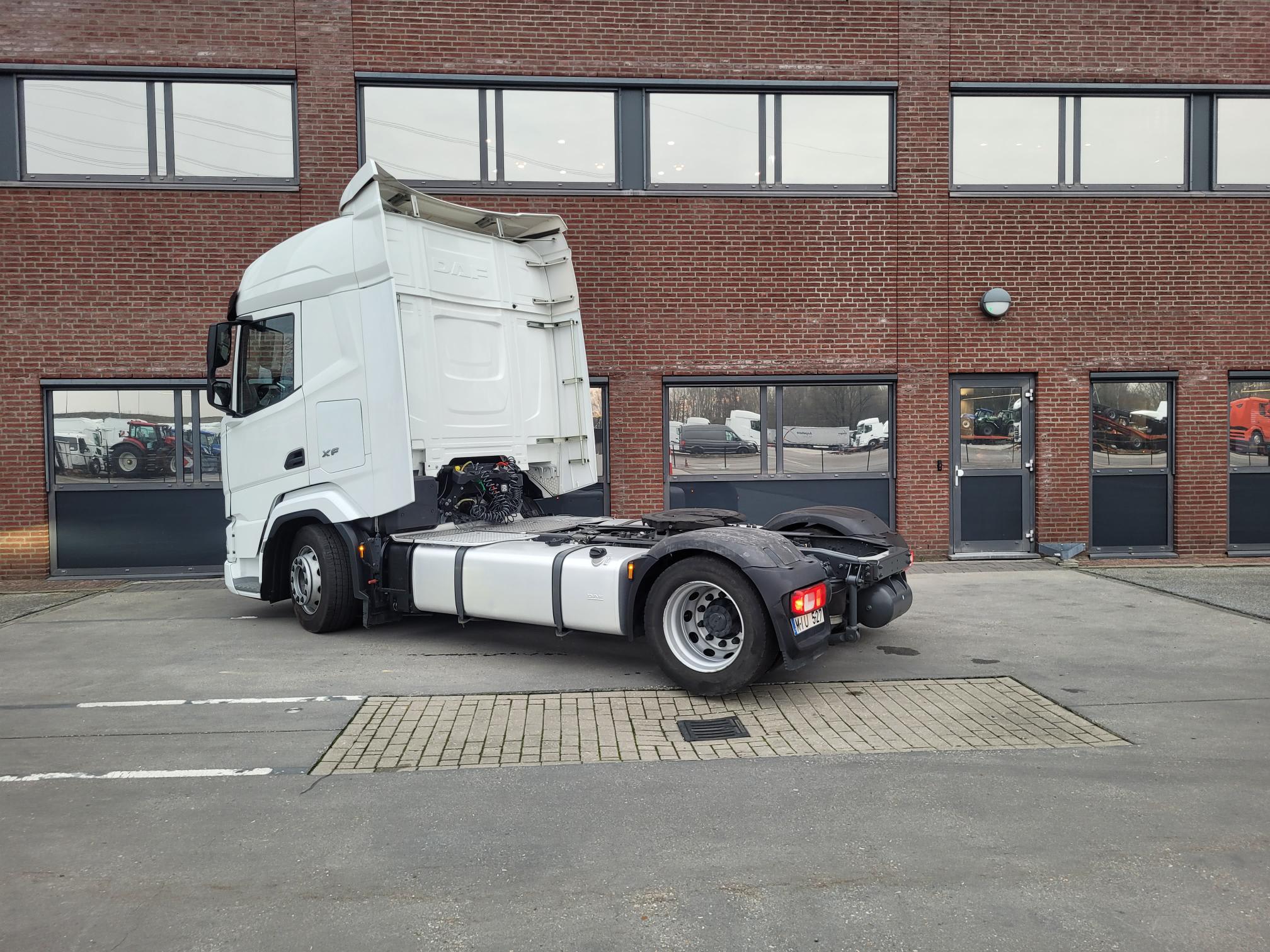 DAF XFn 480 FT 4X2 LOW DECK null