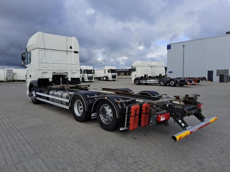 DAF XF 480 FAR 6X2 R null