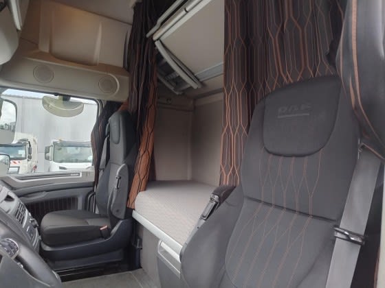 DAF XF 480 FT 4X2 LOW DECK null