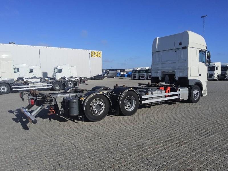DAF XF 480 FAR 6X2 R null
