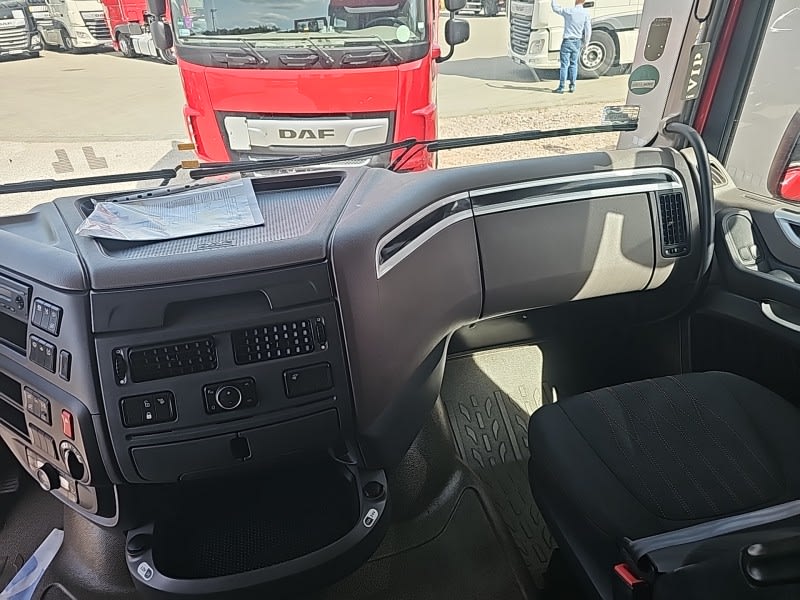 DAF XF 480 FT 4X2 LOW DECK null