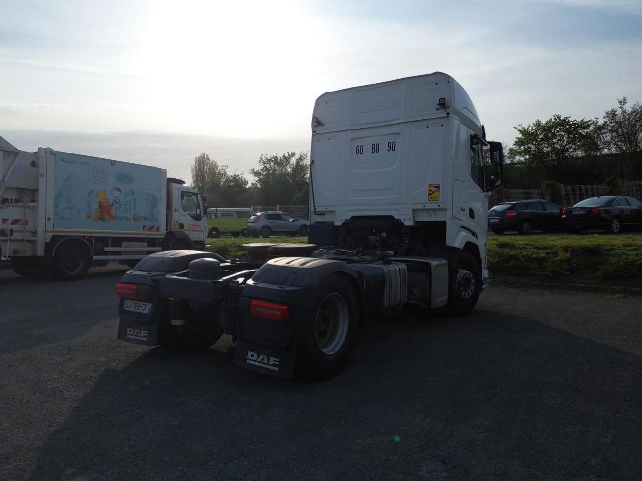 DAF XFn 530 FT 4X2 null