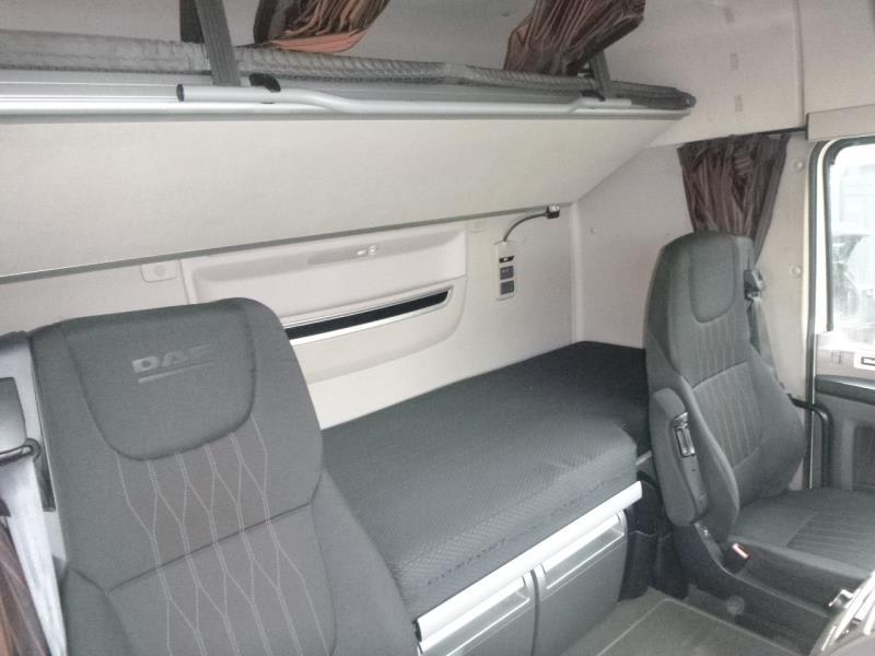 DAF XF 480 FTP 6X2 P null