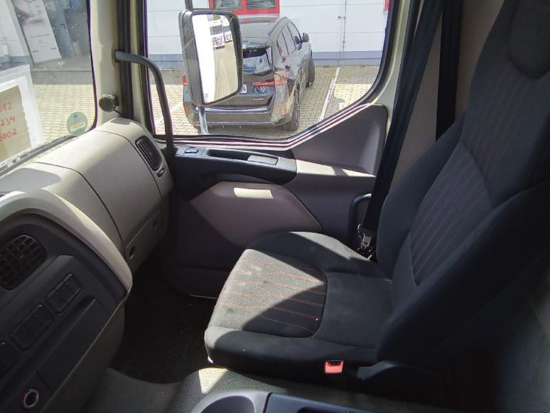 DAF LF 320 FA 4X2 null