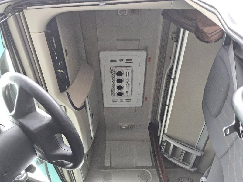 DAF XF 480 FT 4X2 LOW DECK null