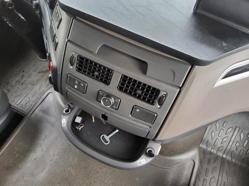 DAF XF 480 FAN 6X2 N null