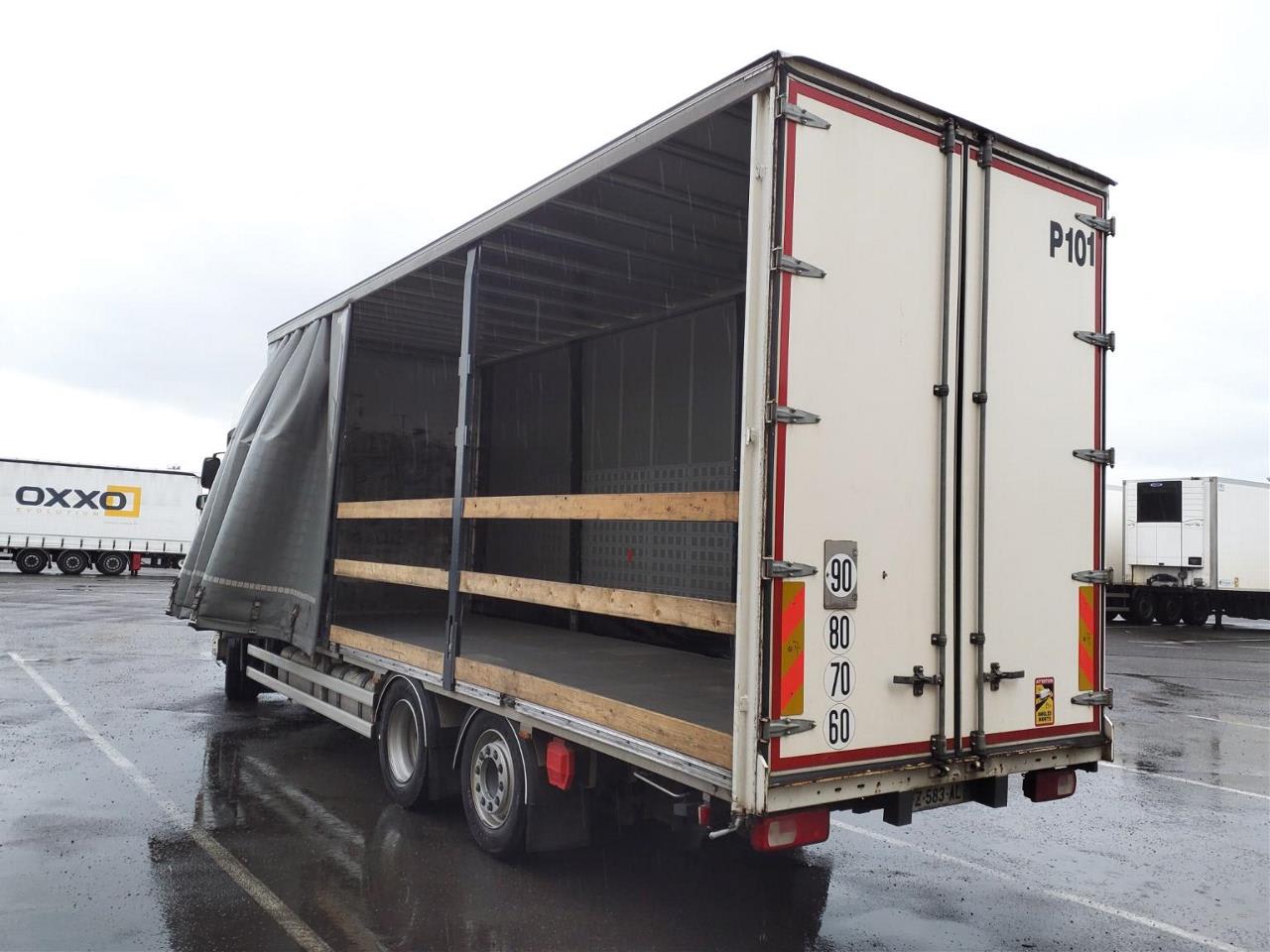 DAF XF 530 FAR 6X2 R null