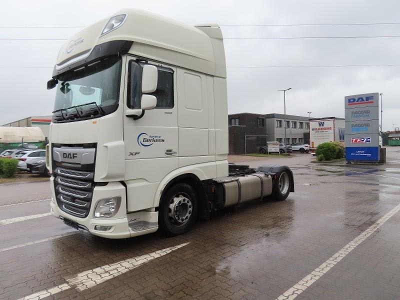 DAF XF 480 FT 4X2 LOW DECK null