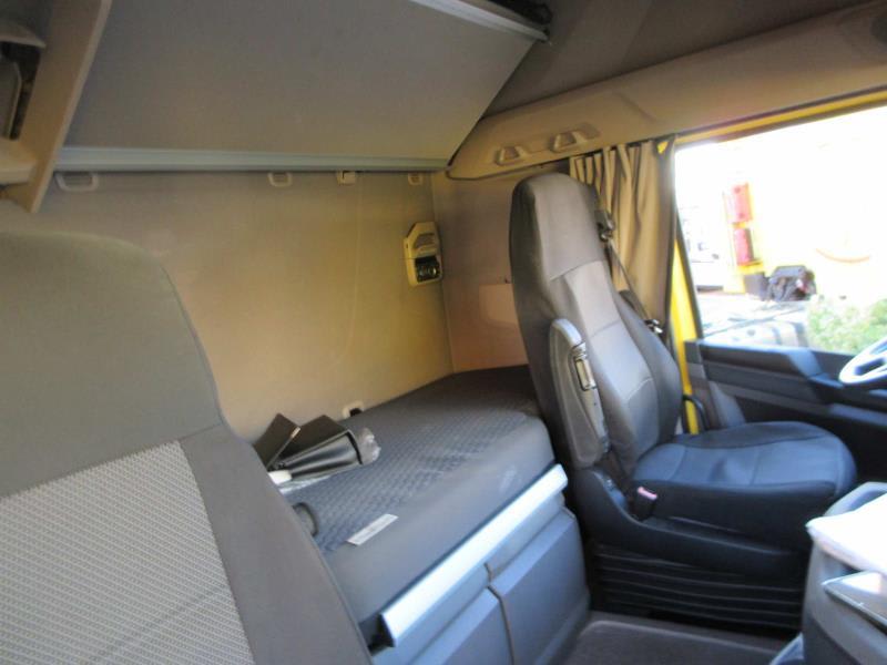 DAF XFn 480 FT 4X2 LOW DECK null